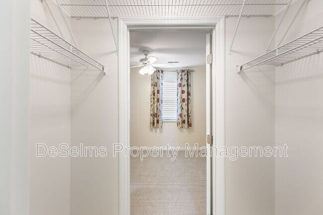 Building Photo - 1405 S Glenleigh Ct