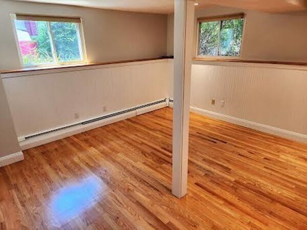 Building Photo - 108 Perkins St