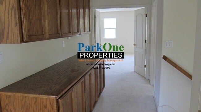 Building Photo - Large Danville Home with Pool