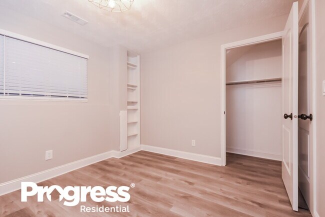 Building Photo - 7987 S 2760 W