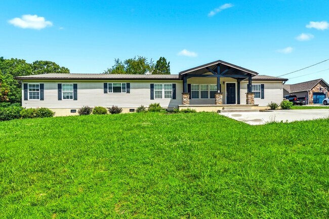 Building Photo - 2313 Piney Grove Church Rd
