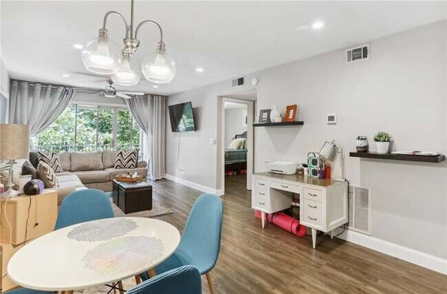 Family room view 4(virtually staged view) - 3117 Colonial Way