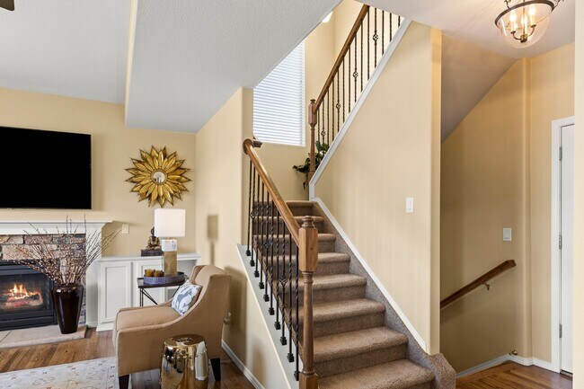 Building Photo - Evolve Real Estate: Meticulous and Luxurious 4 Bedroom + Office + Finished Basement on A Double C...