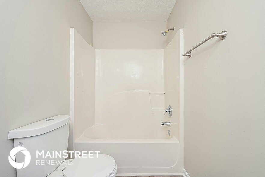 Building Photo - 357 Coral Cir