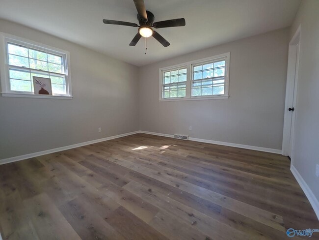 Building Photo - 3619 Hester Ln NW