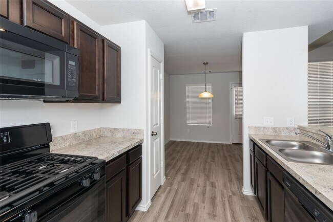 Building Photo - 17011 Lacey Bell Ln