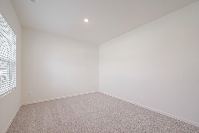Building Photo - 3993 Fringe Tree Ln