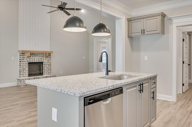 Building Photo - 136 Tanager Ln