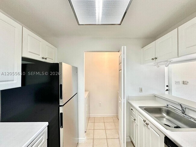 Building Photo - 2807 Veronia Dr