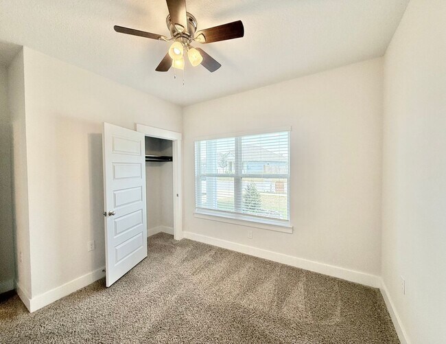 Building Photo - Stunning 4-Bedroom Home - Arbor Place