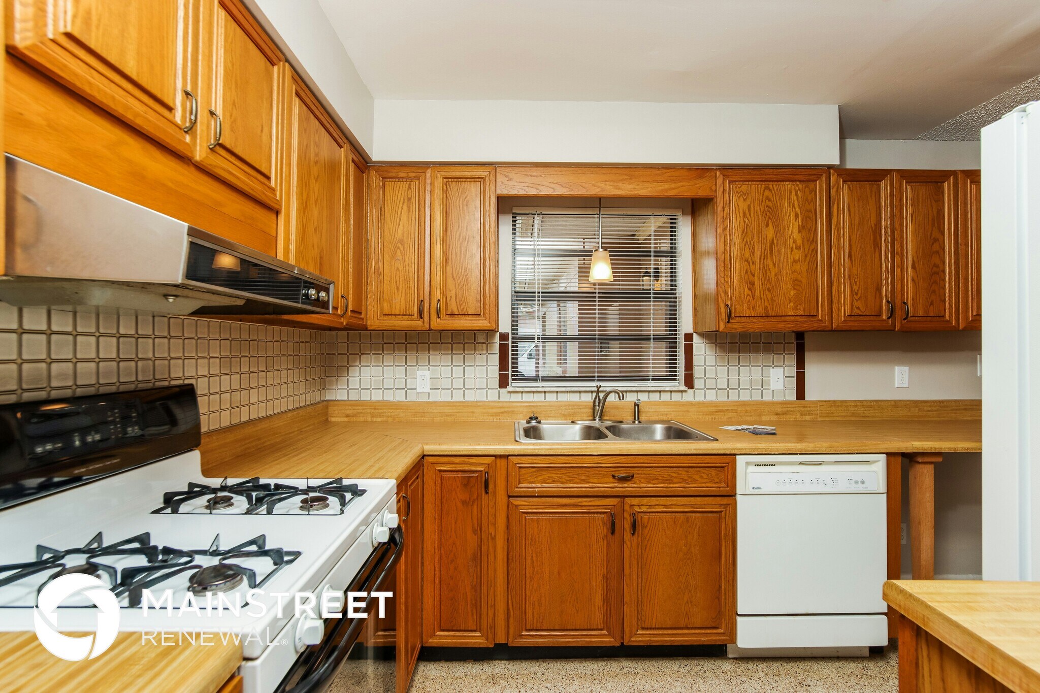 Building Photo - 1021 Coronado Dr