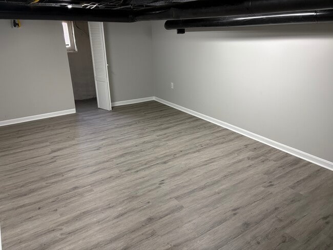 Building Photo - 250 W Fayette St