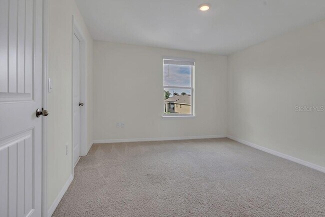Building Photo - 12035 Holystone St