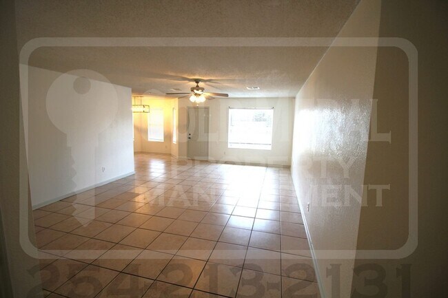 Building Photo - Beautiful 4-Bed, 2-Bath Home - Now Availab...