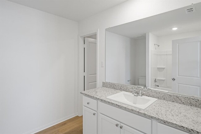 Building Photo - 109 Desert Hare Dr