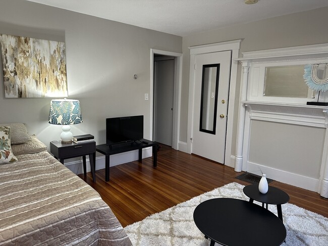 Building Photo - 54 Bonair St