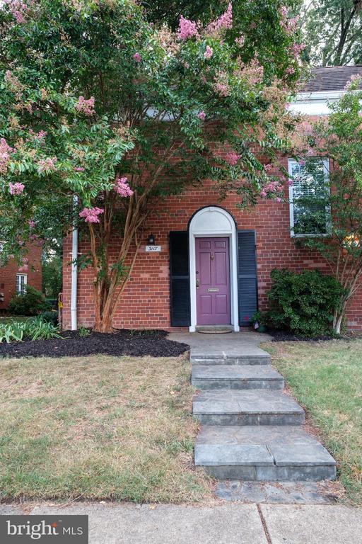 Building Photo - 3117 Ravensworth Pl