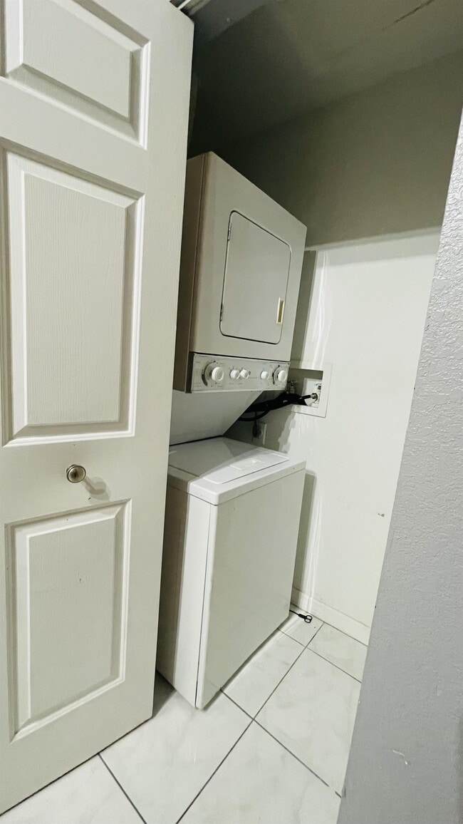 Building Photo - 2612 Robert Trent Jones Dr