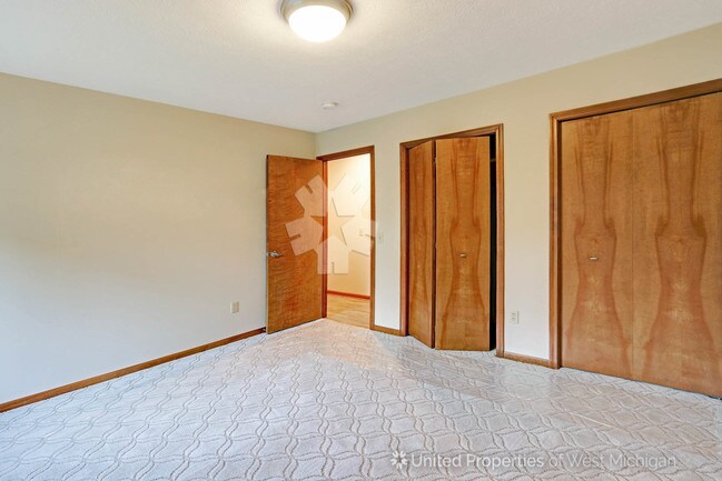 Building Photo - 229 Olivia Ct NW