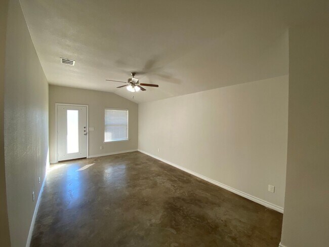 Building Photo - 1203 Wales Dr