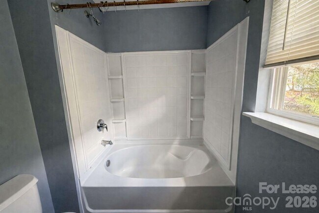 Building Photo - 15409 Tully House Ct