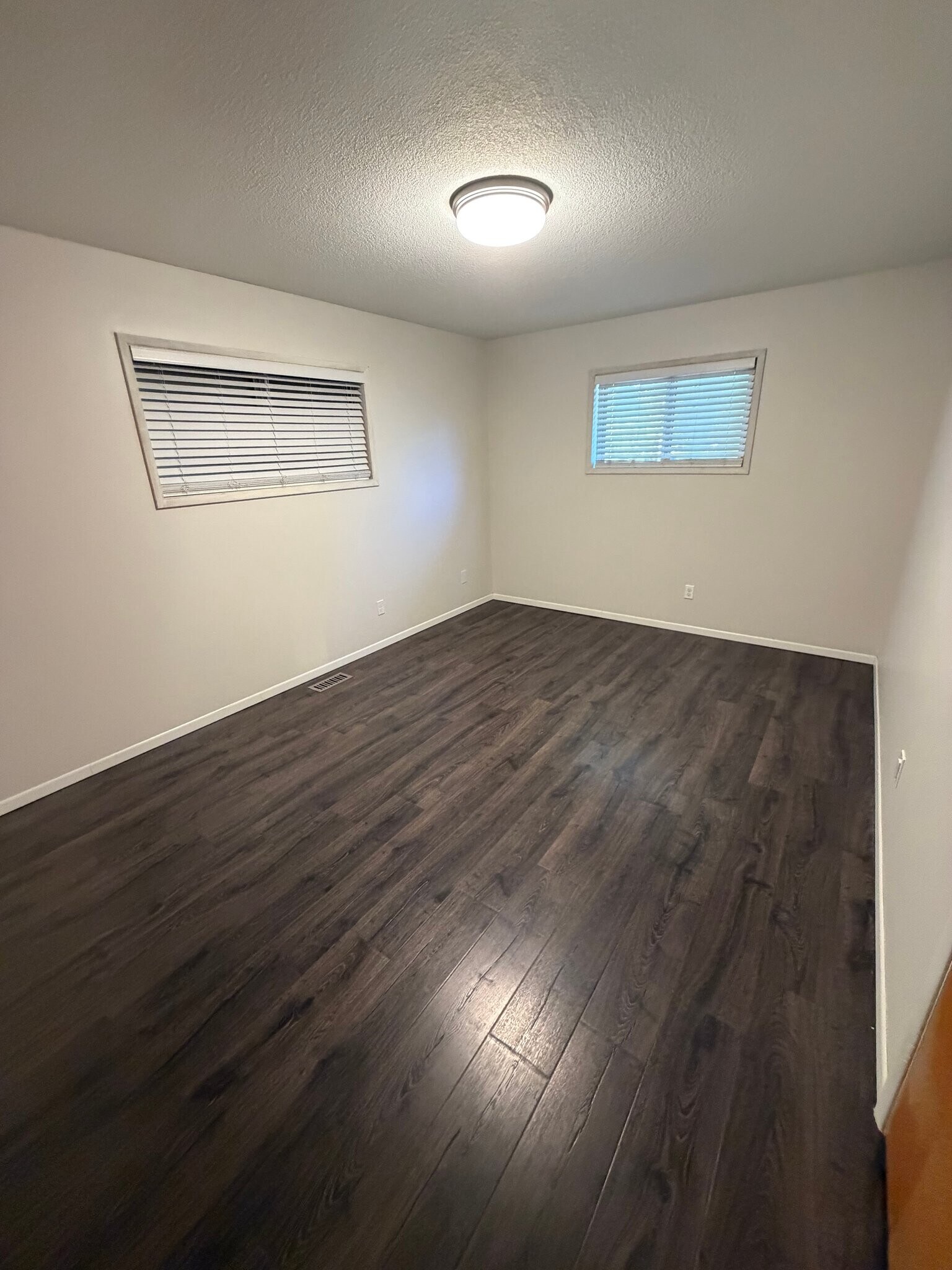 Building Photo - 4206 NE 131st Pl