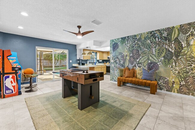 Building Photo - 11312 112th St N