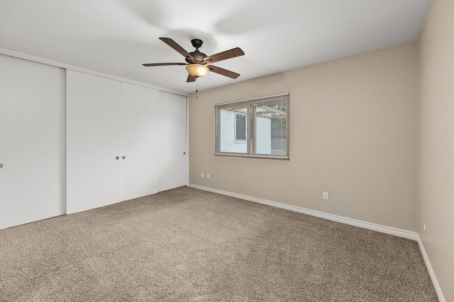 Building Photo - Single Family House One Level