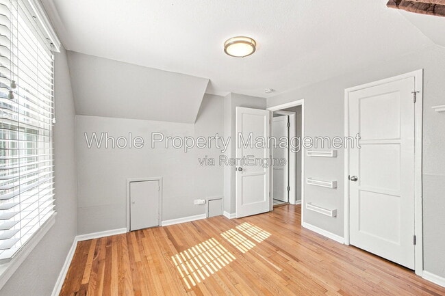 Building Photo - 1770 W Beekman Pl