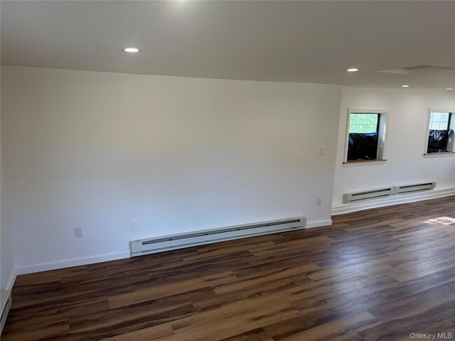 Building Photo - 19 Quartz Ln