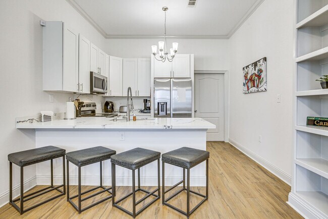 Building Photo - 3200 Burdette St