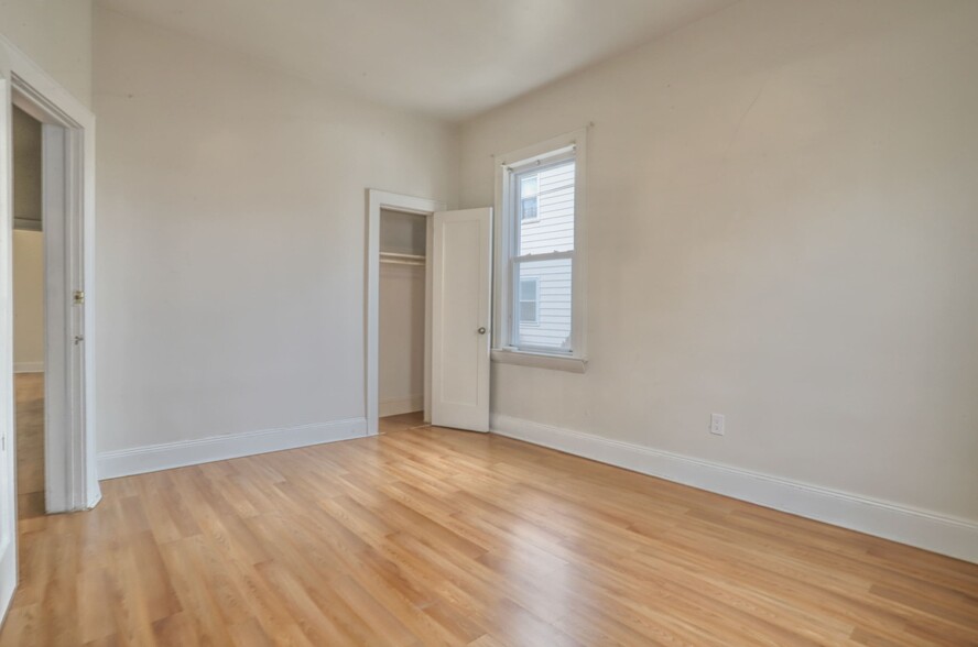 Bedroom 2 - 166 Saint Pauls Ave