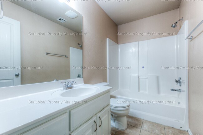 Building Photo - FOR LEASE | Jenks | $2200 Rent