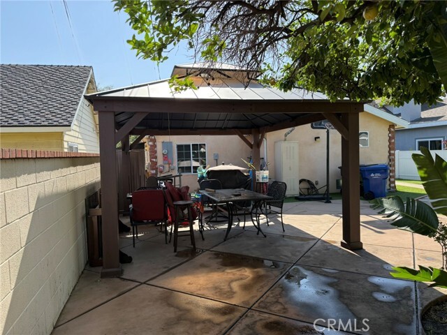 Building Photo - 1039 N Soldano Ave