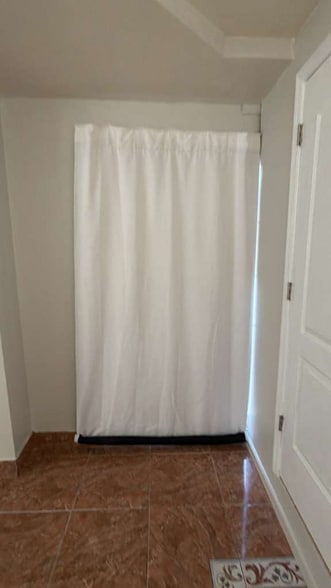 Building Photo - 8726 Brackenwood Dr