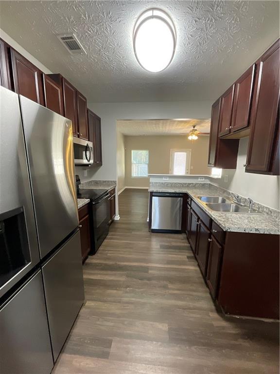 Building Photo - 6303 Ellenwood Dr