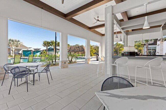 Building Photo - 4702 Sleepy Hollow Dr