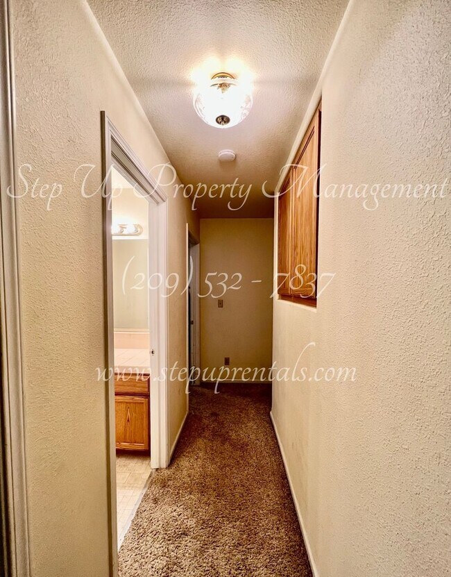 Building Photo - Spacious 4 Bed 2 Bath Home in Lovely Twain Harte Community!