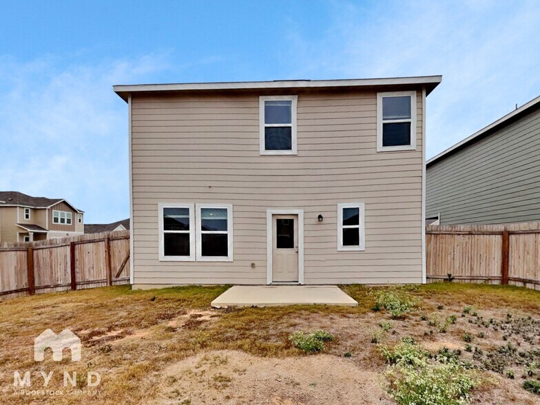 Building Photo - 14462 Palm Ridge