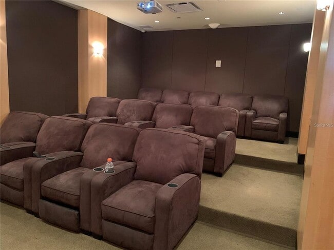 Building Photo - 880 Mandalay Ave