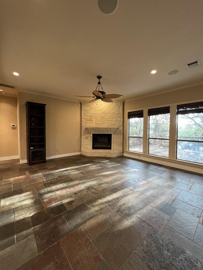 Building Photo - 2922 Ivory Creek