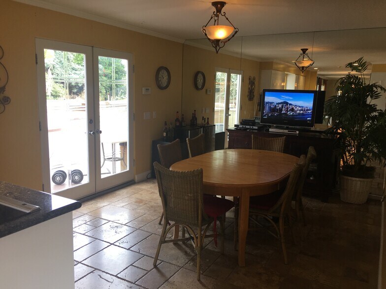 Building Photo - 12766 Jolette Ave