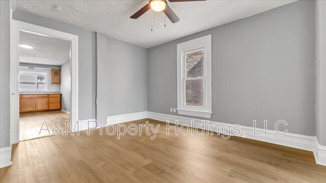 Building Photo - 841 Jackson St