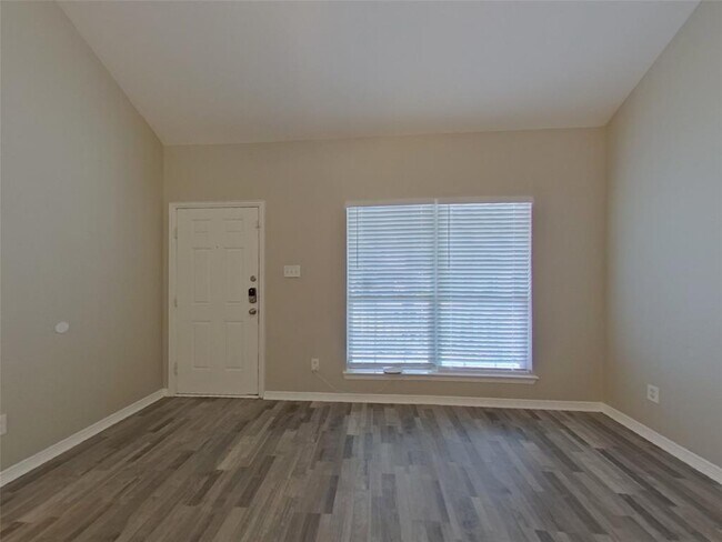 Building Photo - 10015 Sweet Nectar Ln