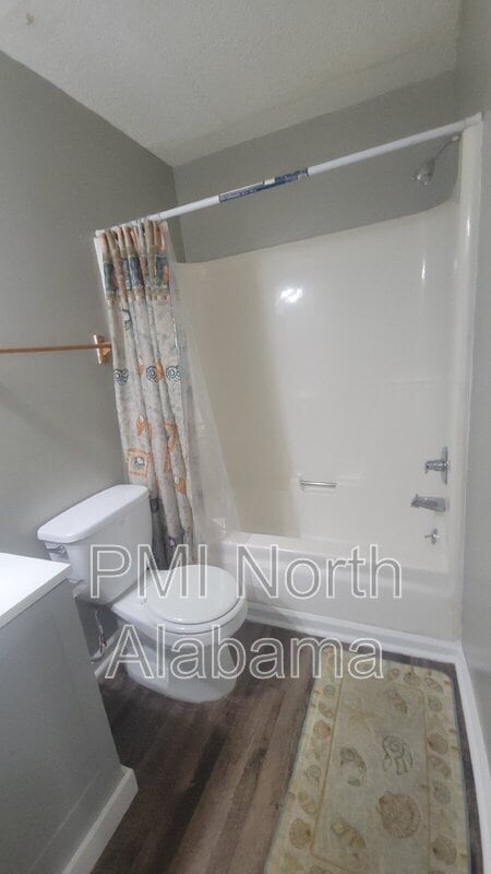 Building Photo - 4428 Bonnell Dr NW