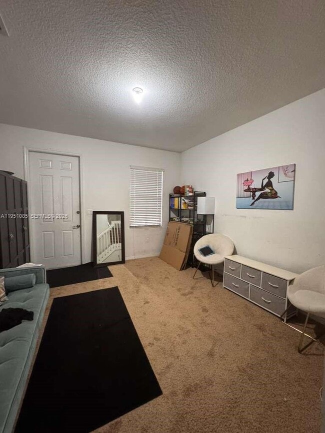 Building Photo - 772 NE 191st Ter