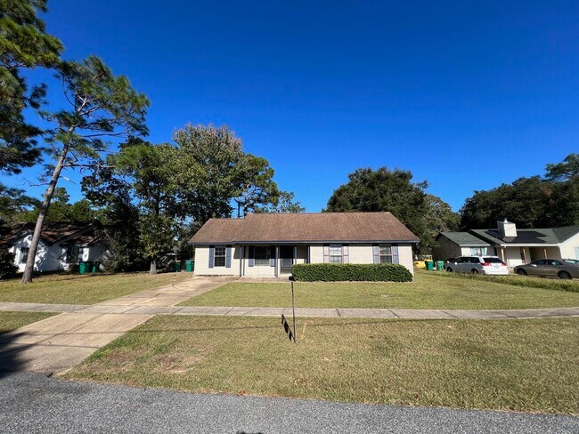 Building Photo - 331 Hudson Dr