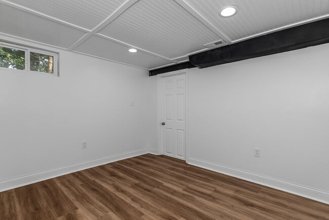 Building Photo - 303 Danworth Ct