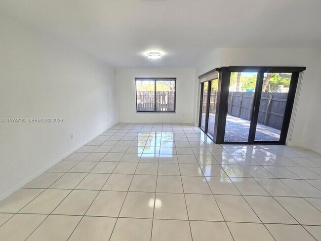 Building Photo - 15081 SW 127th Ct