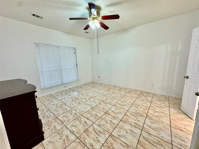 Building Photo - 13530 Carruth Ln